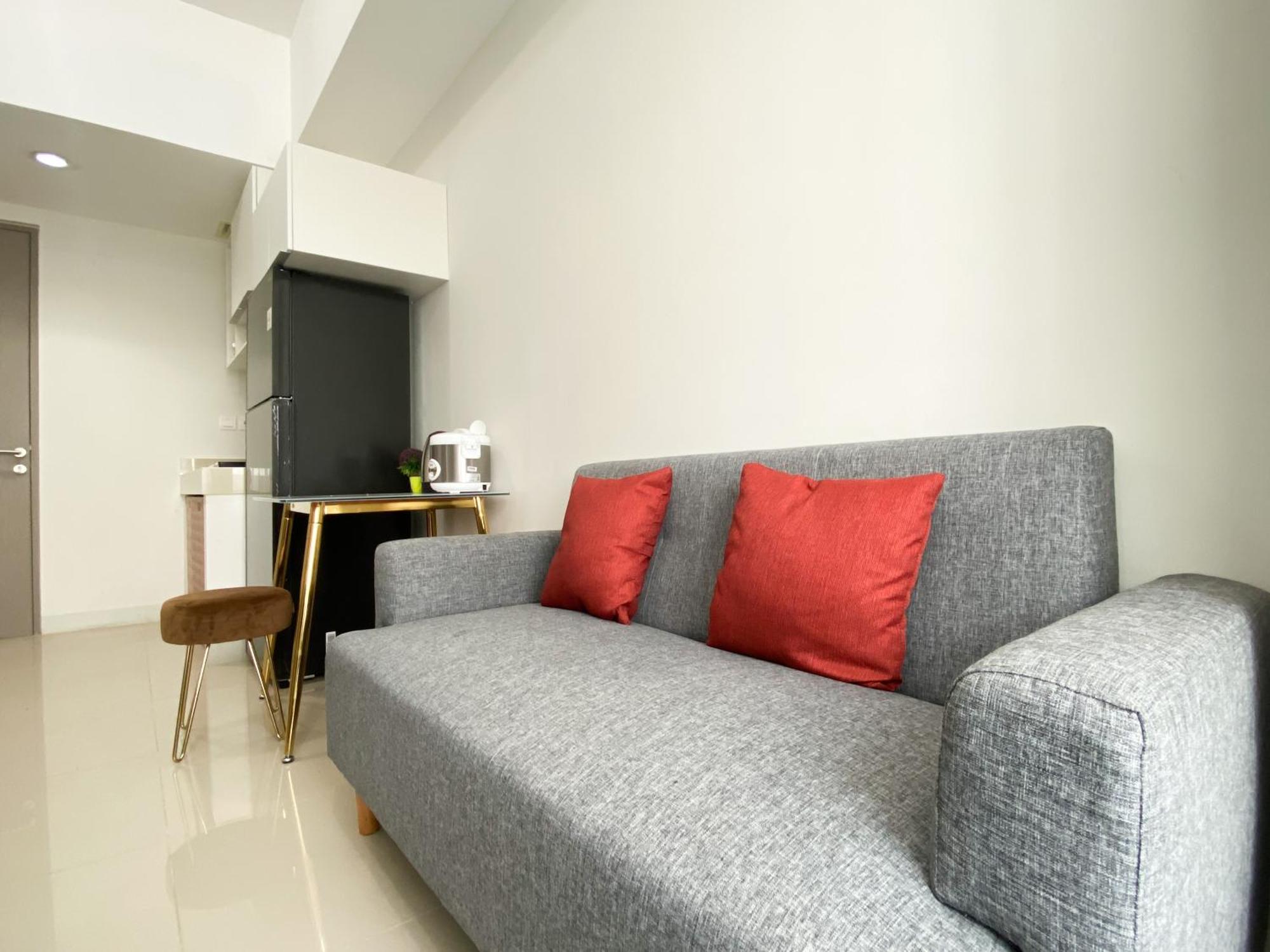 Cozy 1br At Vasanta Innopark By Travelio Apartemen *